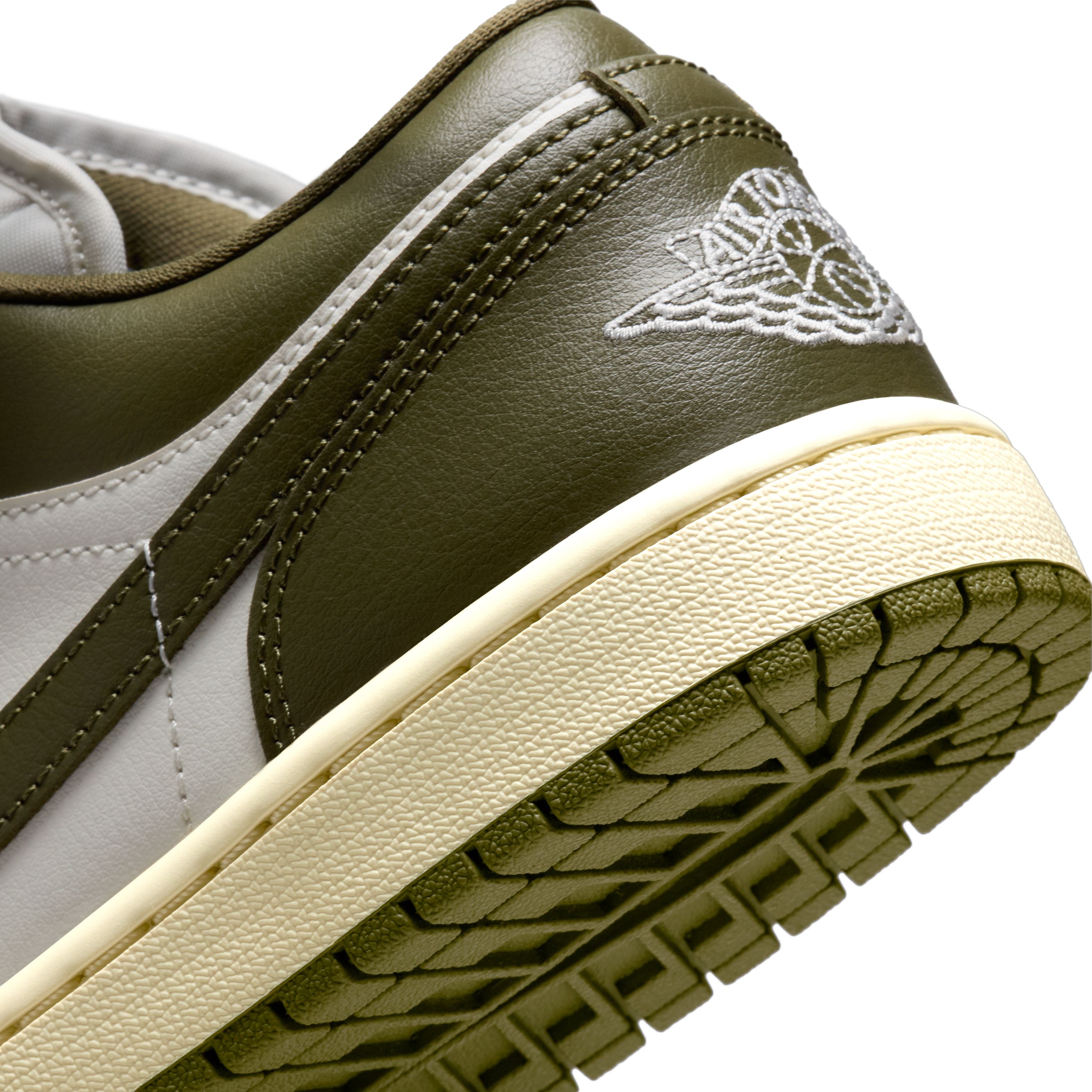 Air Jordan 1 Low