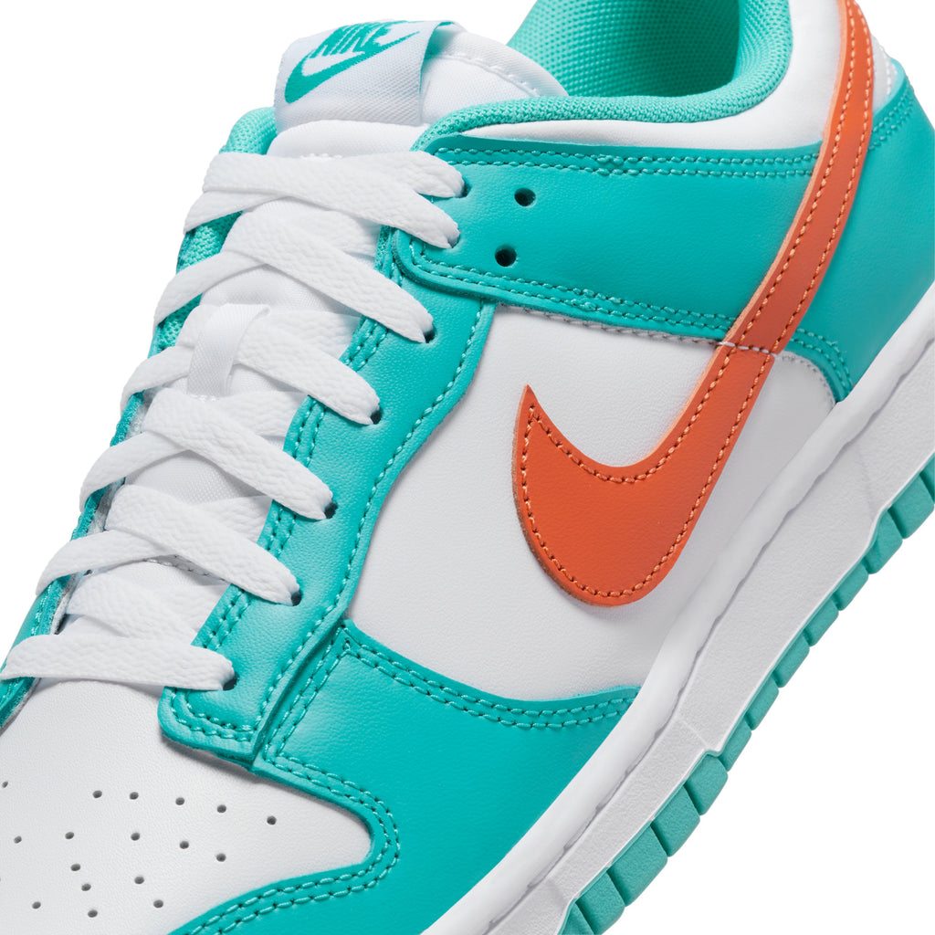 Dunk Low Retro