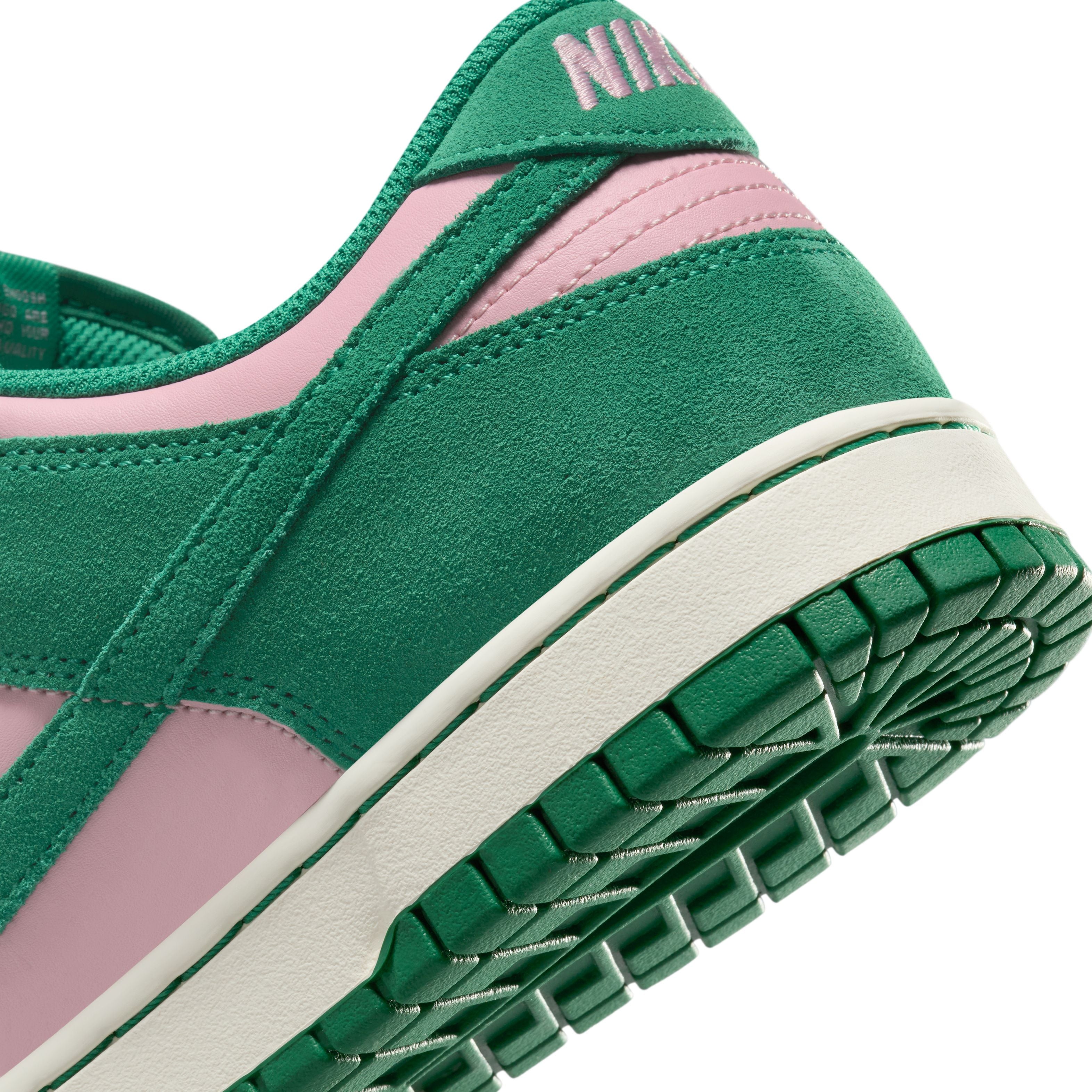 Dunk Low Retro