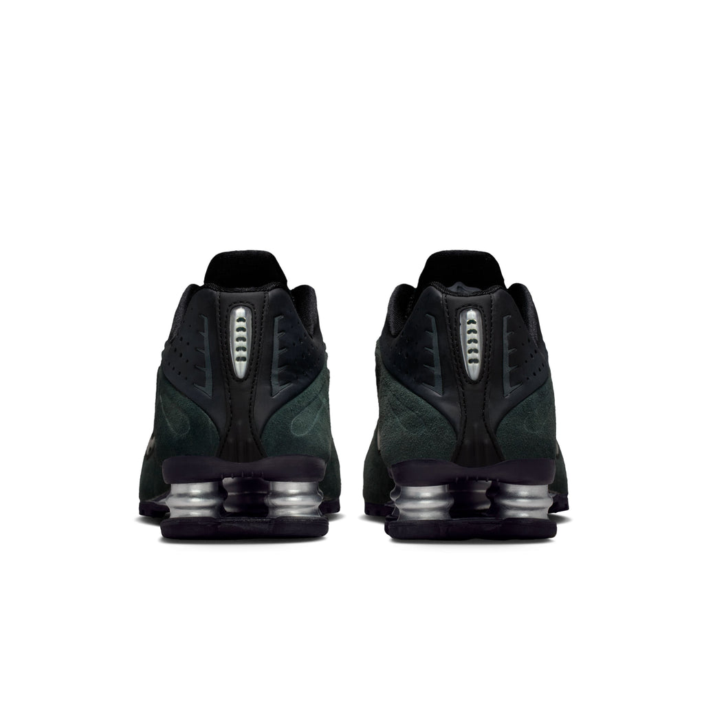 Shox R4