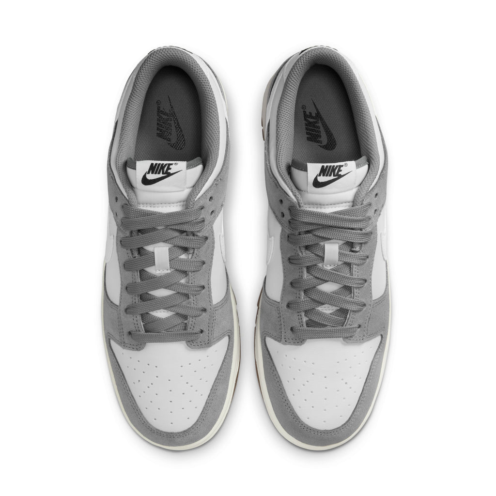 Dunk Low Retro SE