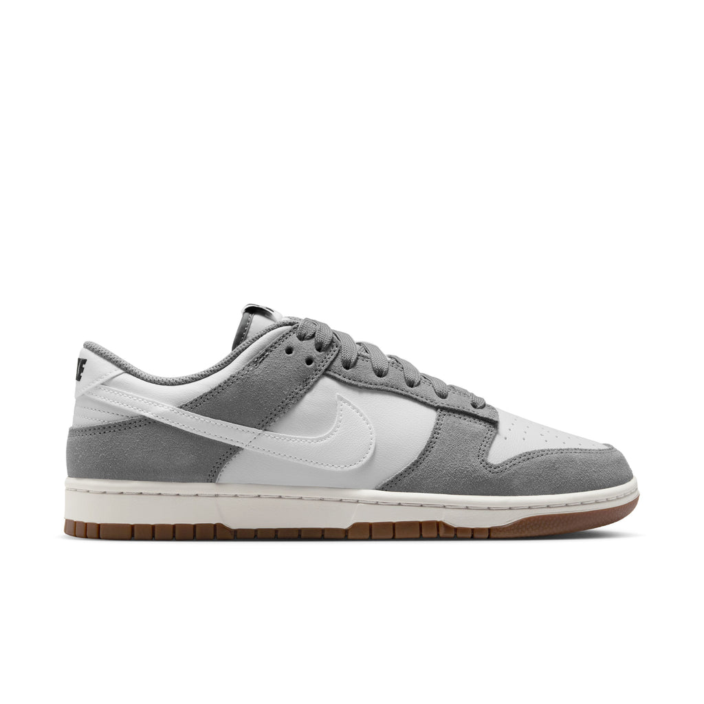 Dunk Low Retro SE