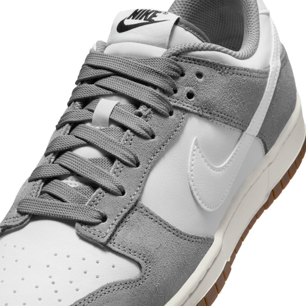 Dunk Low Retro SE