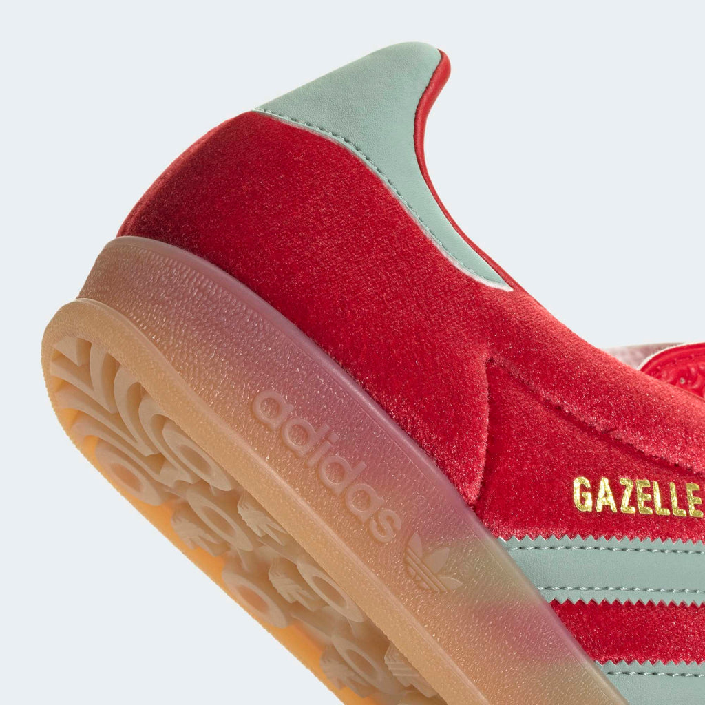 Gazelle Indoor