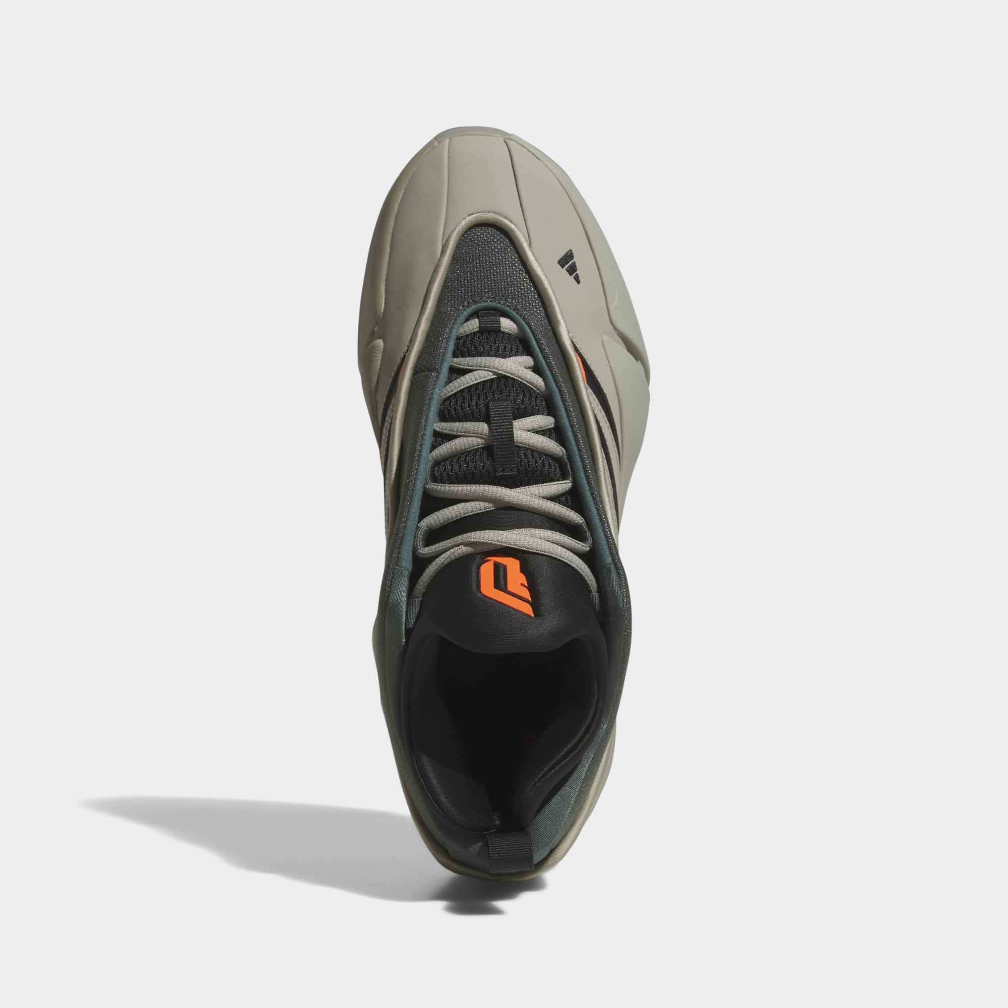 Dame 9 low Trainers