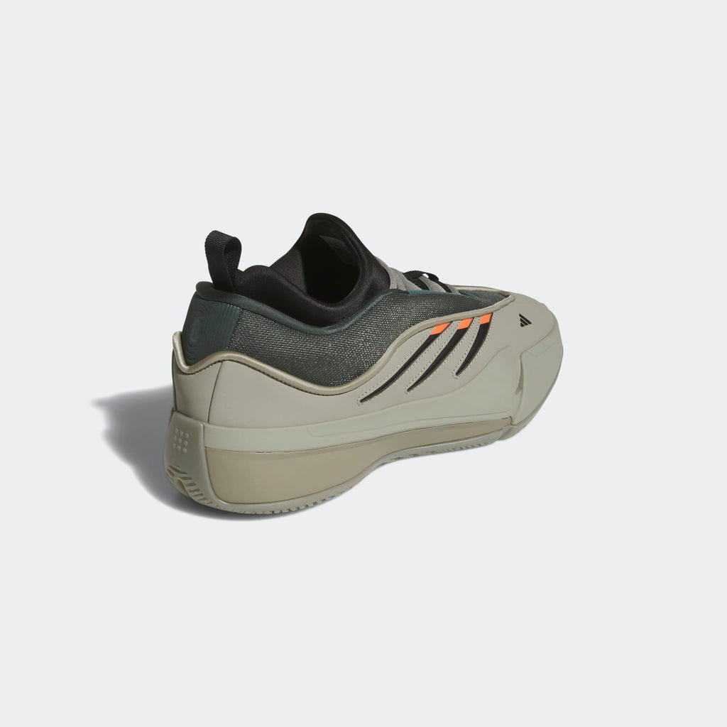 Dame 9 low Trainers
