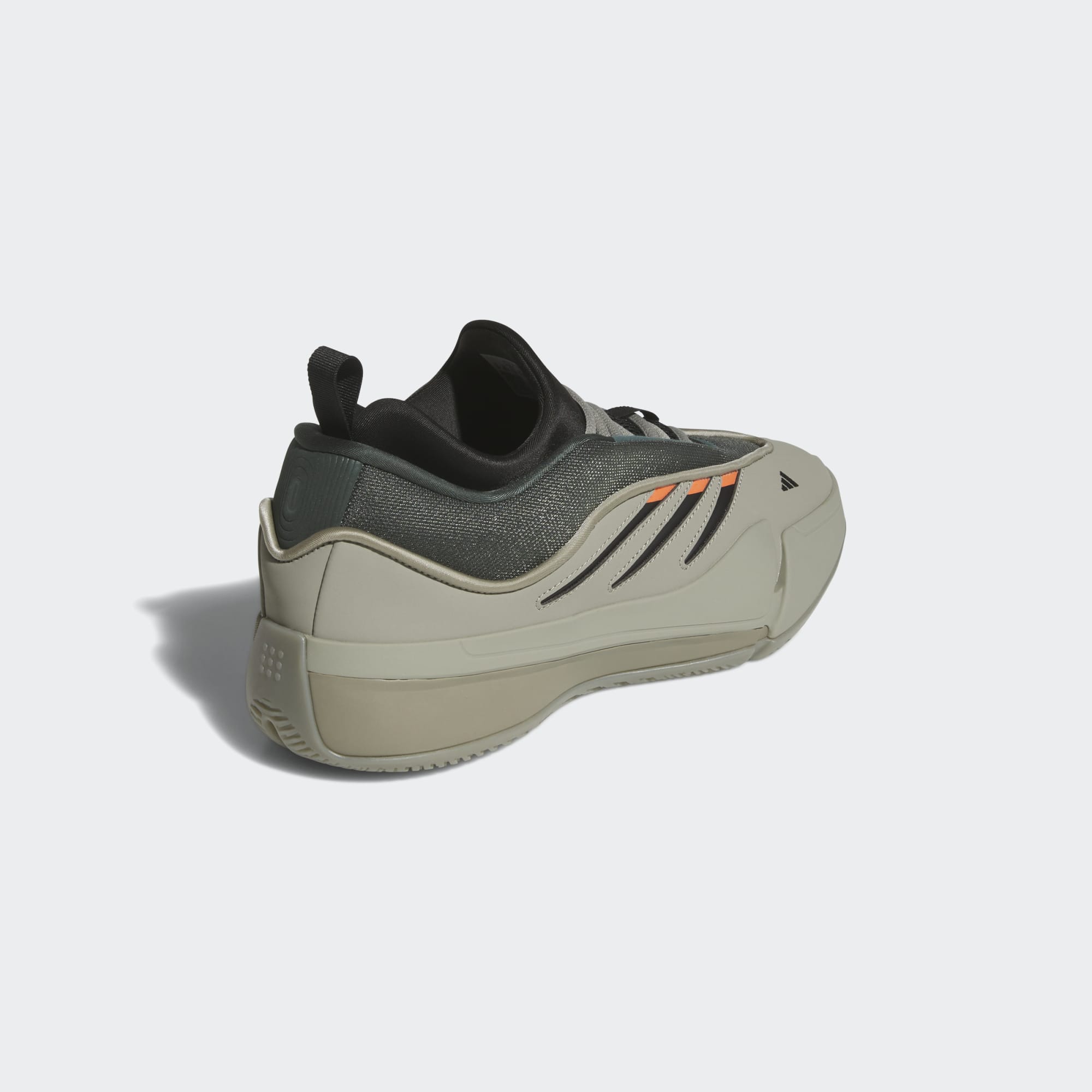 Dame 9 low Trainers
