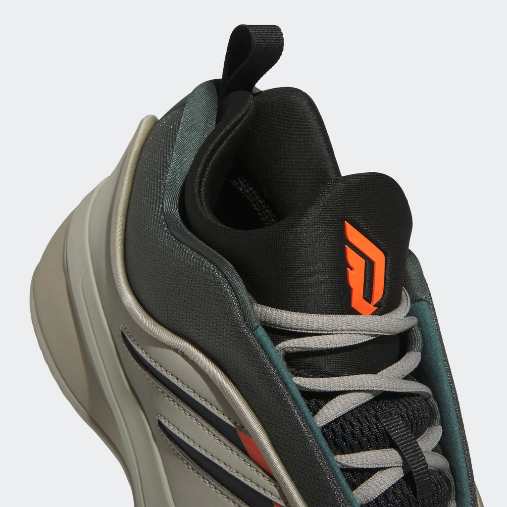 Dame 9 low Trainers