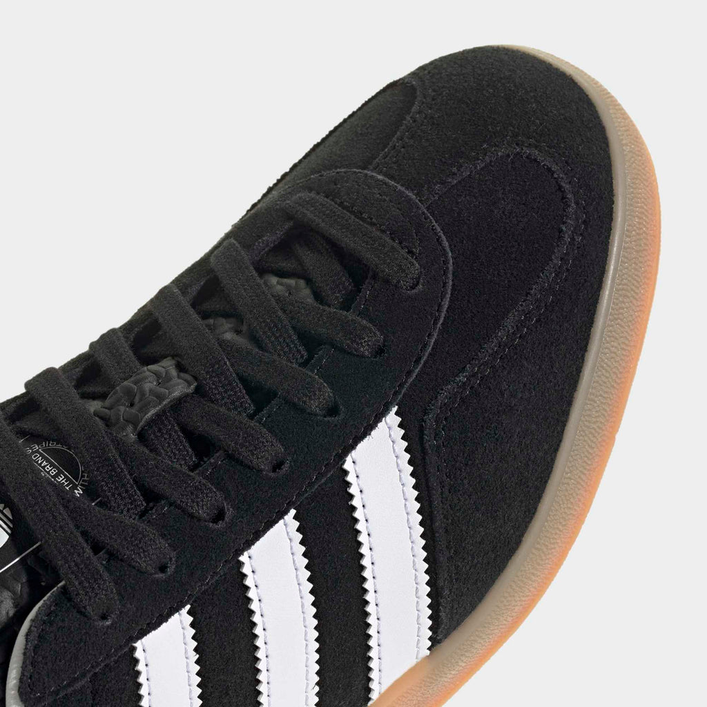 Gazelle Indoor