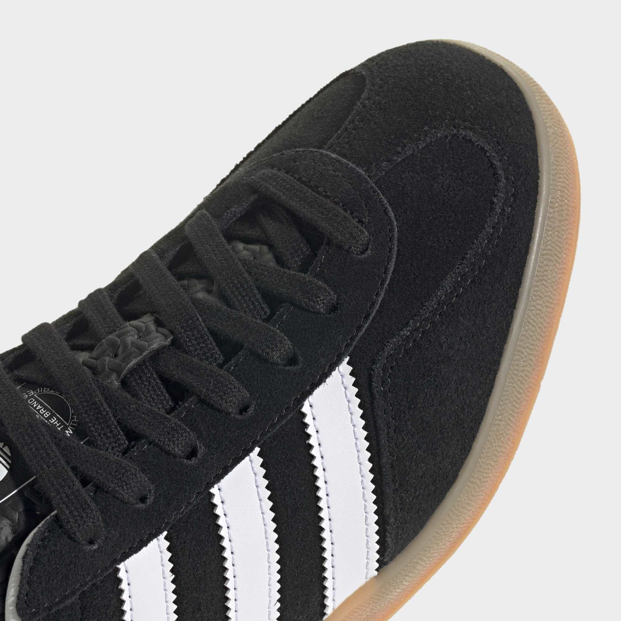 Gazelle Indoor