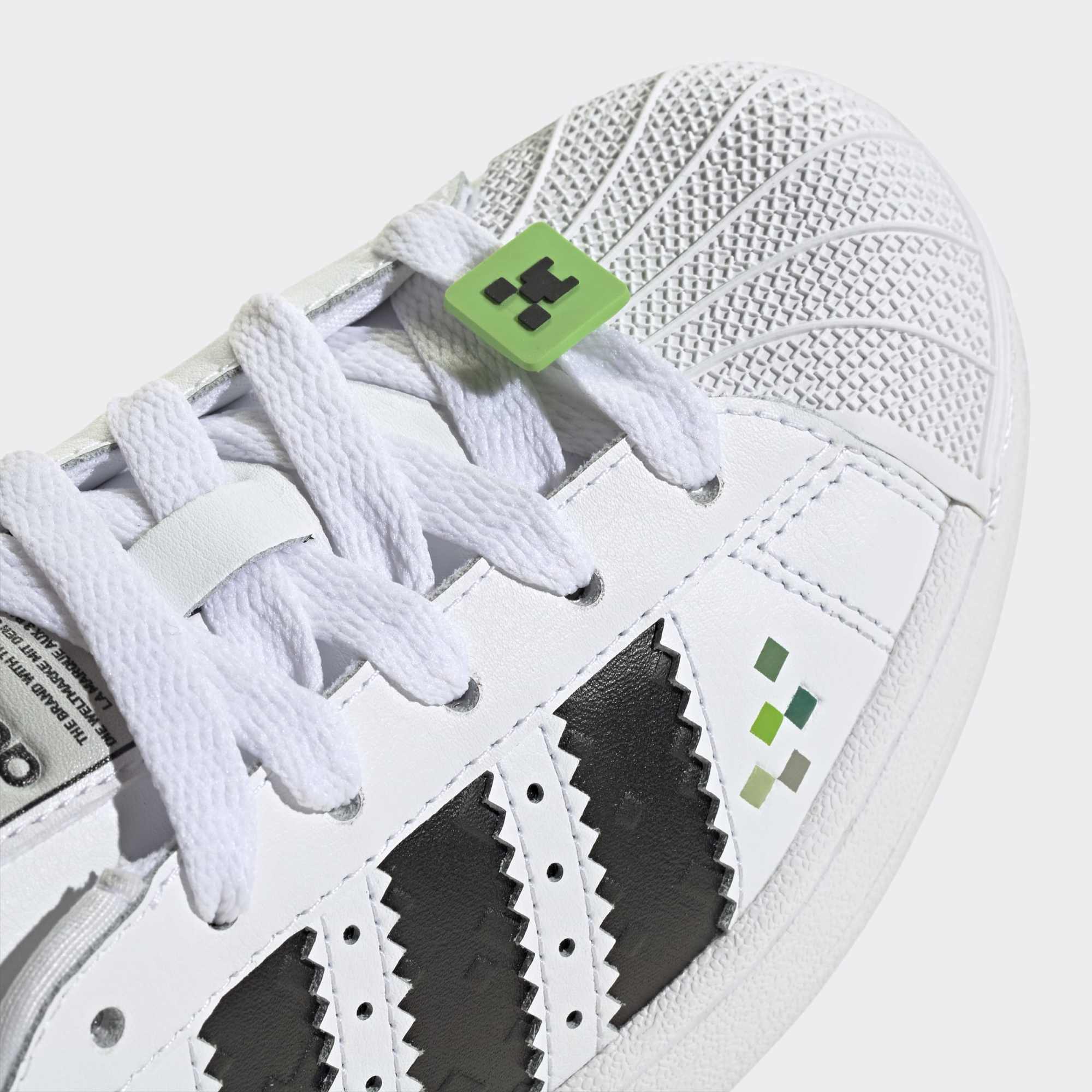 Superstar II x Minecraft